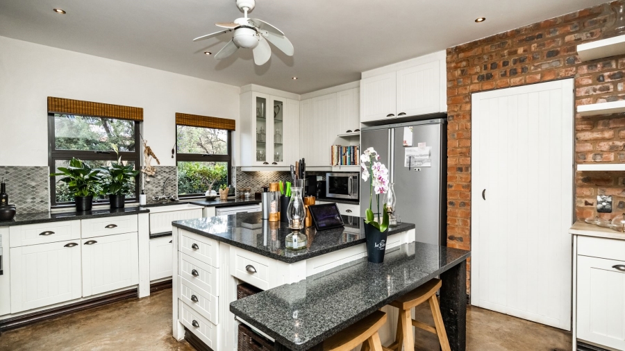3 Bedroom Property for Sale in The Coves North West
